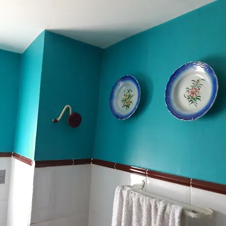 Casa Tia Nico Mombeltrán